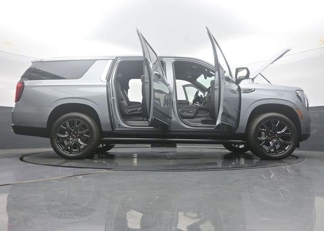2026 GMC Yukon XL Denali - Photo 61