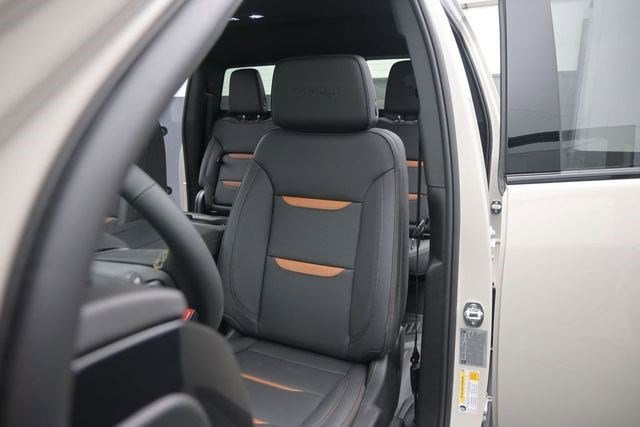 2026 GMC Sierra 2500HD AT4 - Photo 11