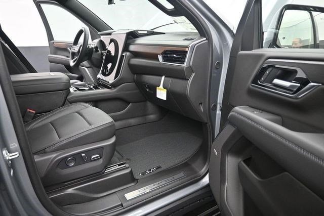 2026 GMC Yukon XL Denali - Photo 19