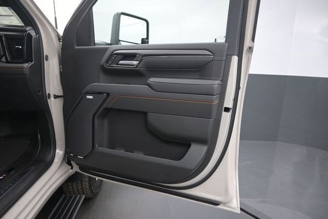 2026 GMC Sierra 2500HD AT4 - Photo 20