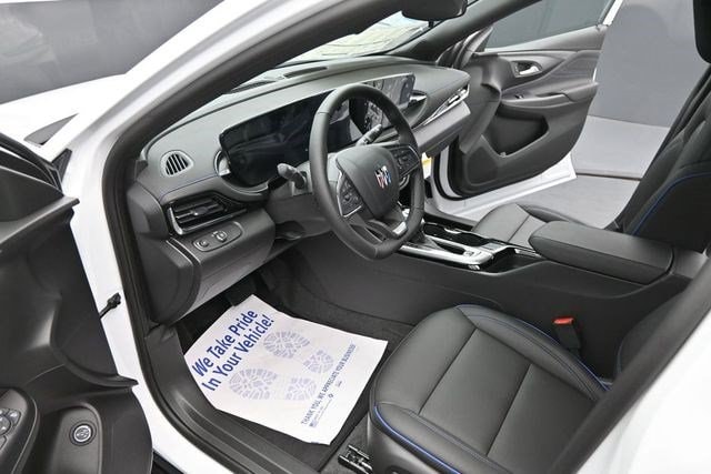 2026 Buick Envista Sport Touring - Photo 17