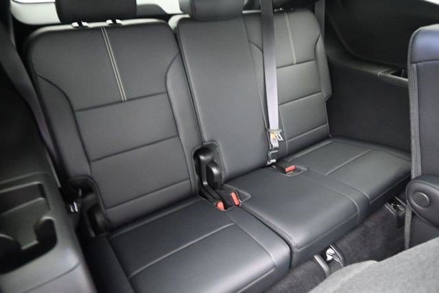 2026 GMC Acadia Elevation - Photo 17