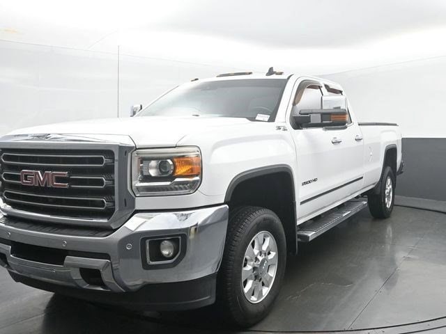 2015 GMC Sierra 4WD Double Cab Short Box SLT's photo