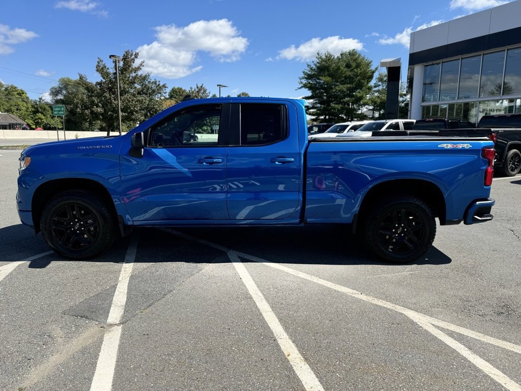 Used 2022 Chevrolet Silverado 1500 RST with VIN 1GCRDEEK6NZ631616 for sale in Westborough, MA