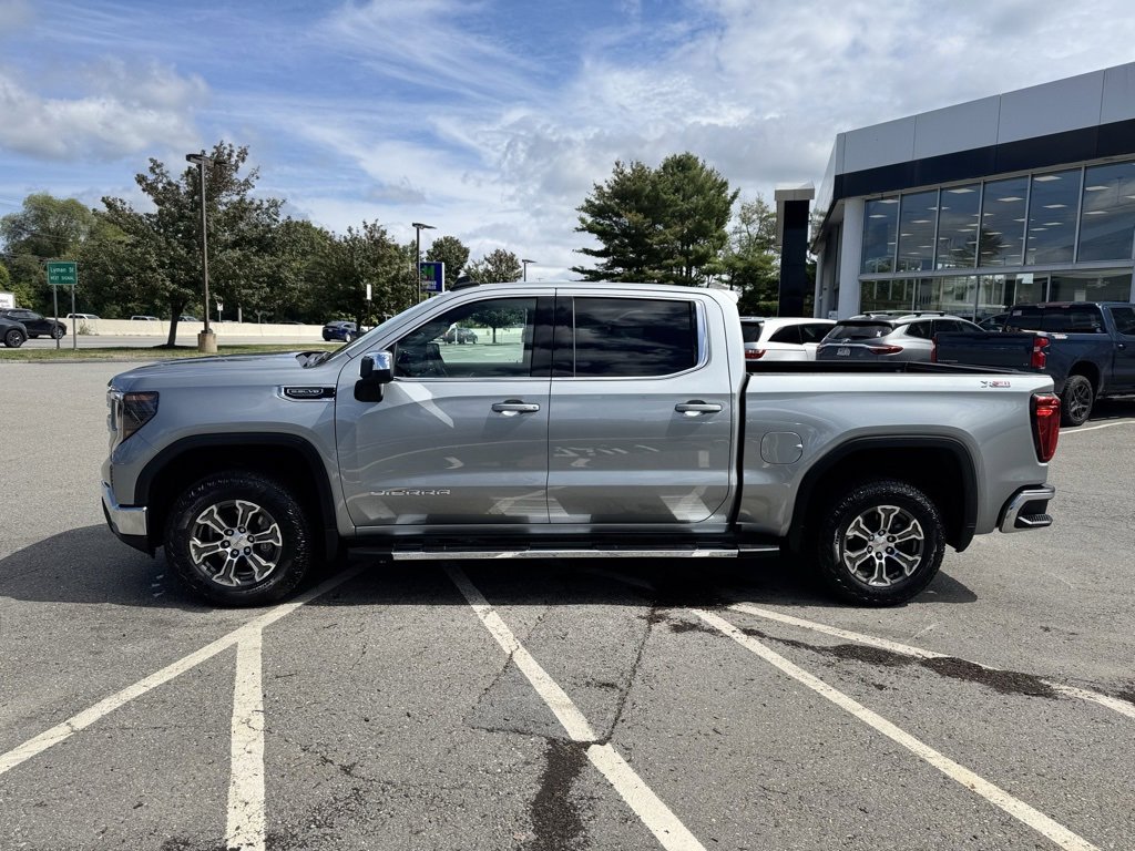 2025 Gmc Sierra 1500 SLE photo 2
