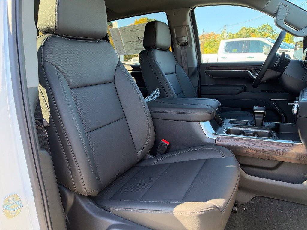 2026 GMC Sierra 1500 SLT - Photo 11