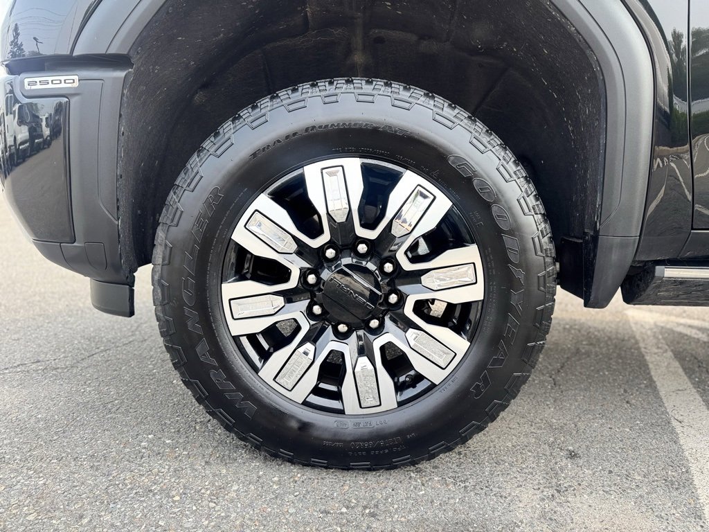2024 Gmc Sierra 2500 HD Denali photo 3