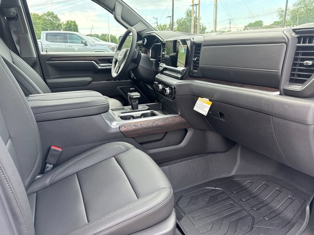 2026 GMC Sierra 1500 SLT - Photo 10