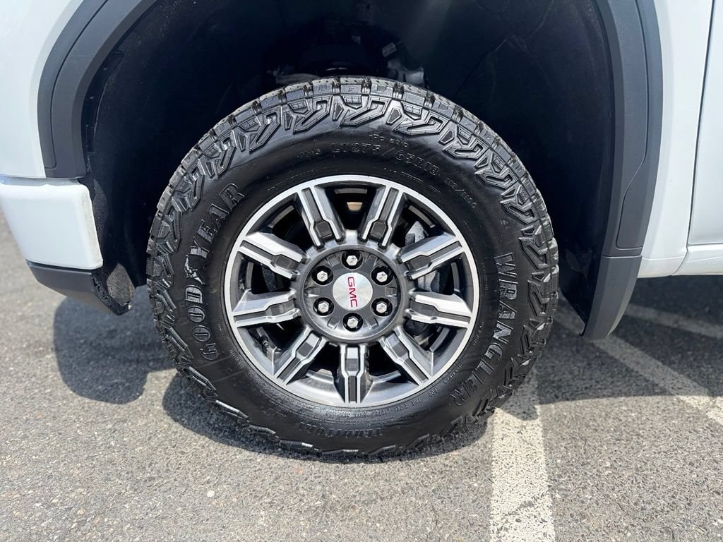 Used 2025 GMC Sierra 1500 AT4 Truck