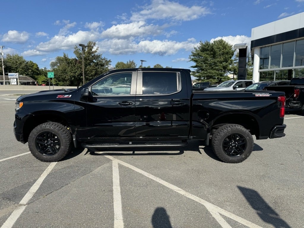 Used 2023 Chevrolet Silverado 1500 LT Trail Boss with VIN 3GCPDFEK2PG203865 for sale in Westborough, MA