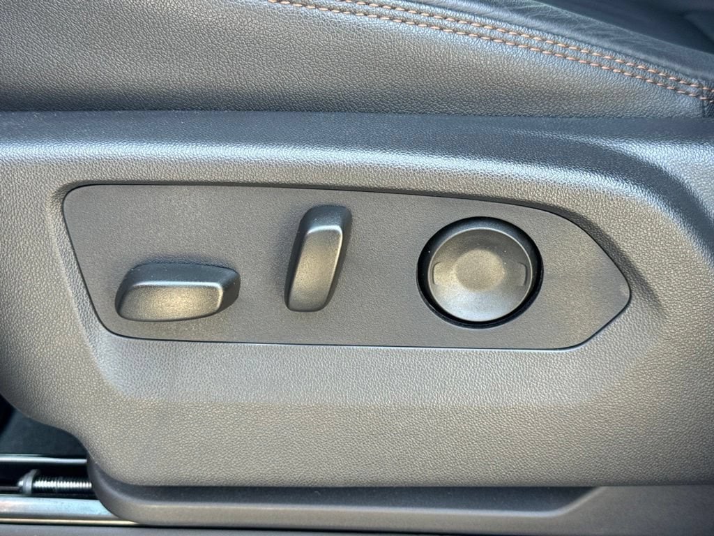 2026 GMC Sierra 1500 AT4 - Photo 21