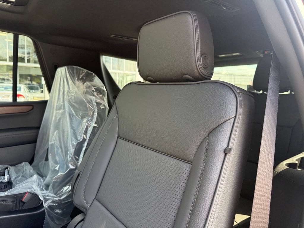 2026 GMC Yukon Denali - Photo 21