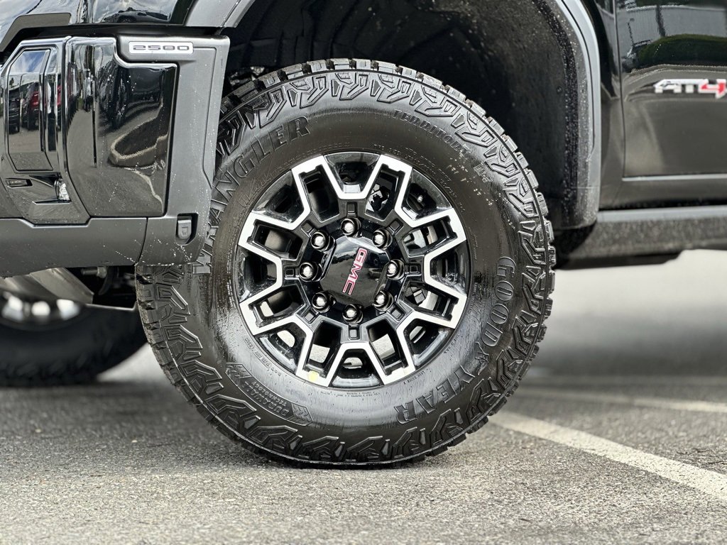 2026 Gmc Sierra 2500 HD AT4X photo 2