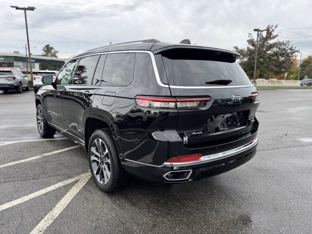 2023 Jeep Grand Cherokee Overland photo 4