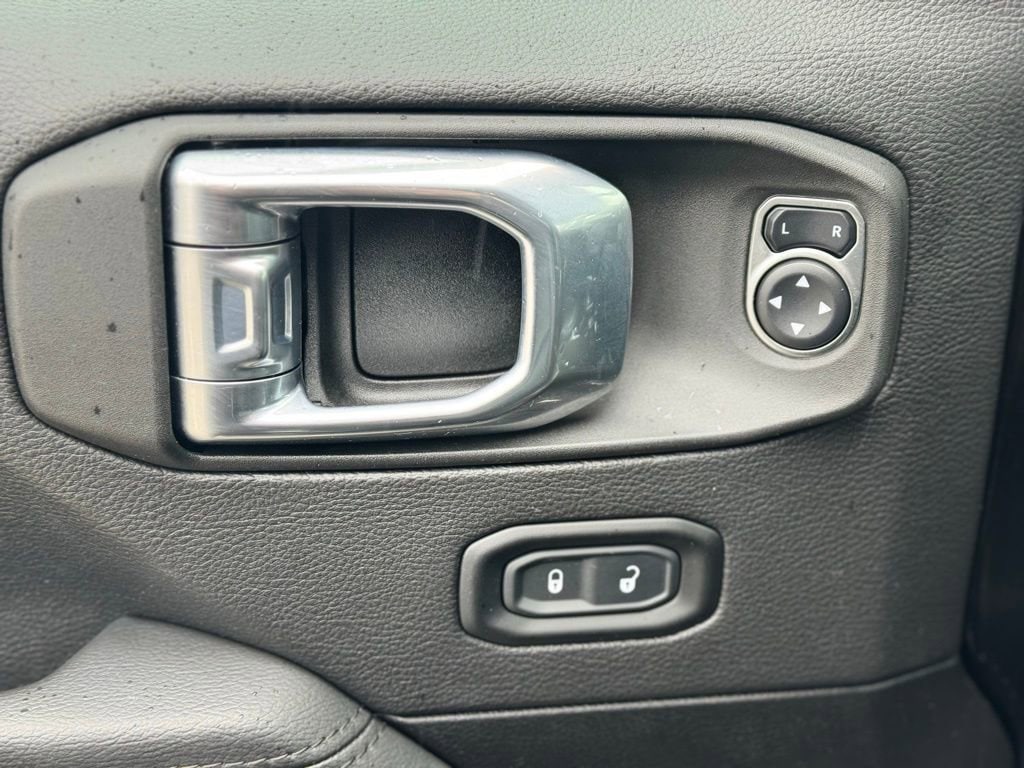 2021 Jeep Wrangler Unlimited Sahara Altitude - Photo 23