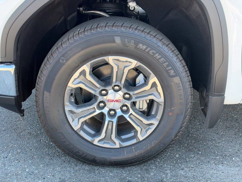 2026 GMC Sierra 1500 SLT - Photo 3