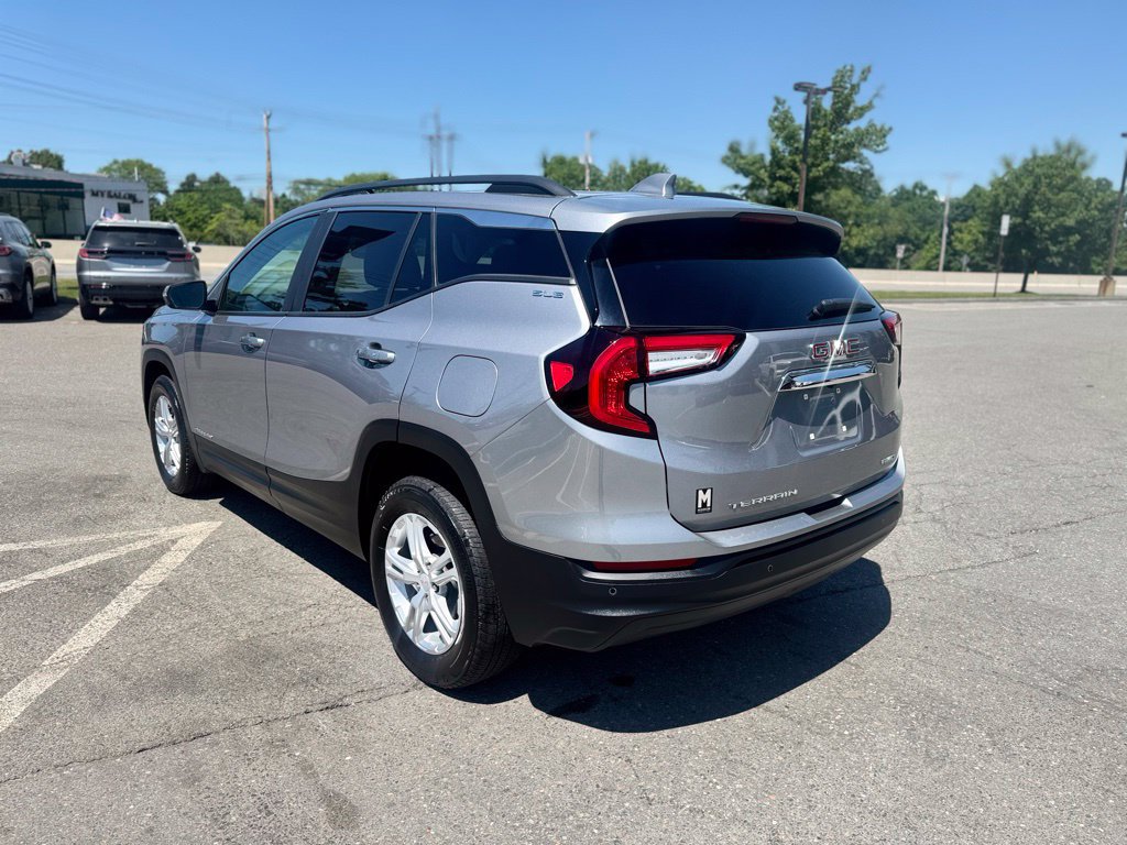 Used 2023 GMC Terrain SLE SUV