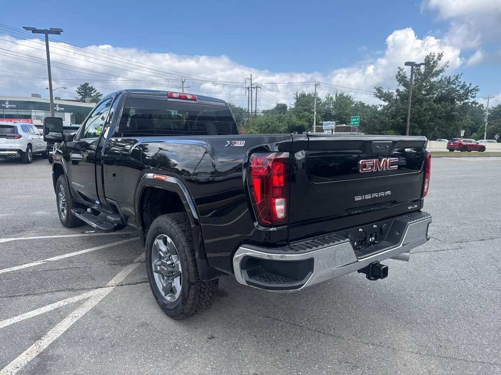 2025 Gmc Sierra 2500 HD SLE photo 4