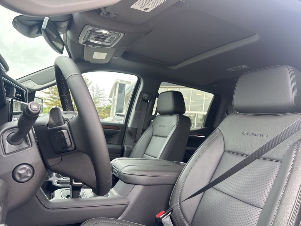 2026 GMC Sierra 1500 Denali - Photo 16
