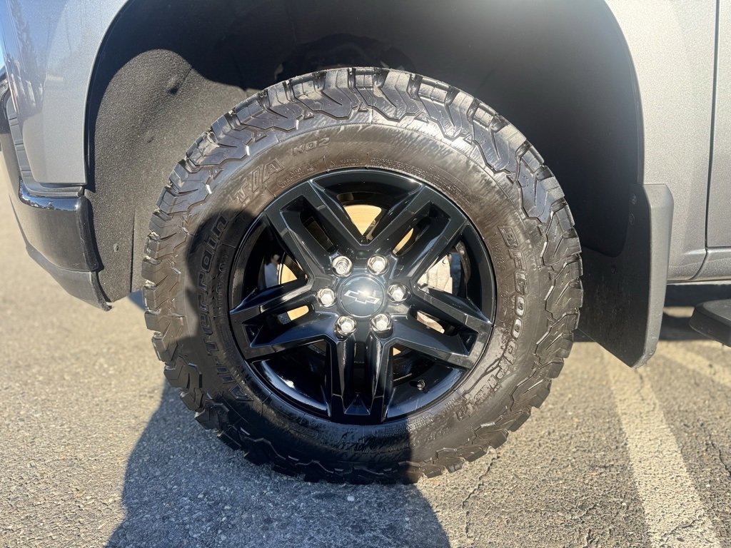 2022 Chevrolet Silverado 1500 LT Trail Boss photo 3