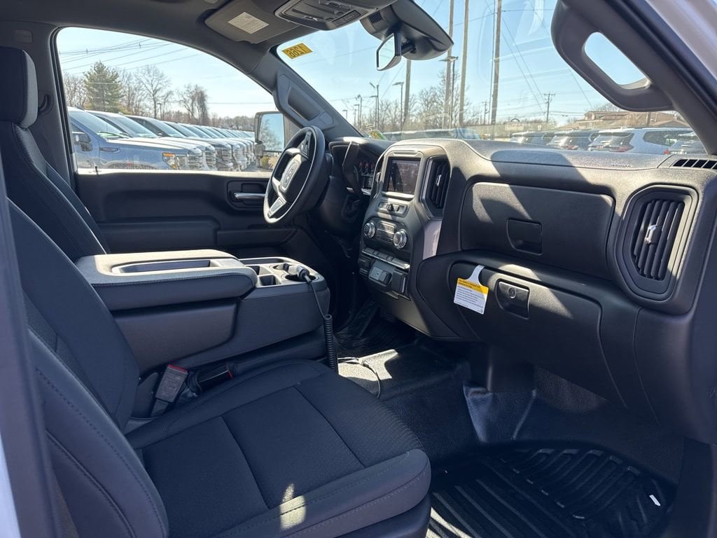 2026 GMC Sierra 3500HD Pro - Photo 10