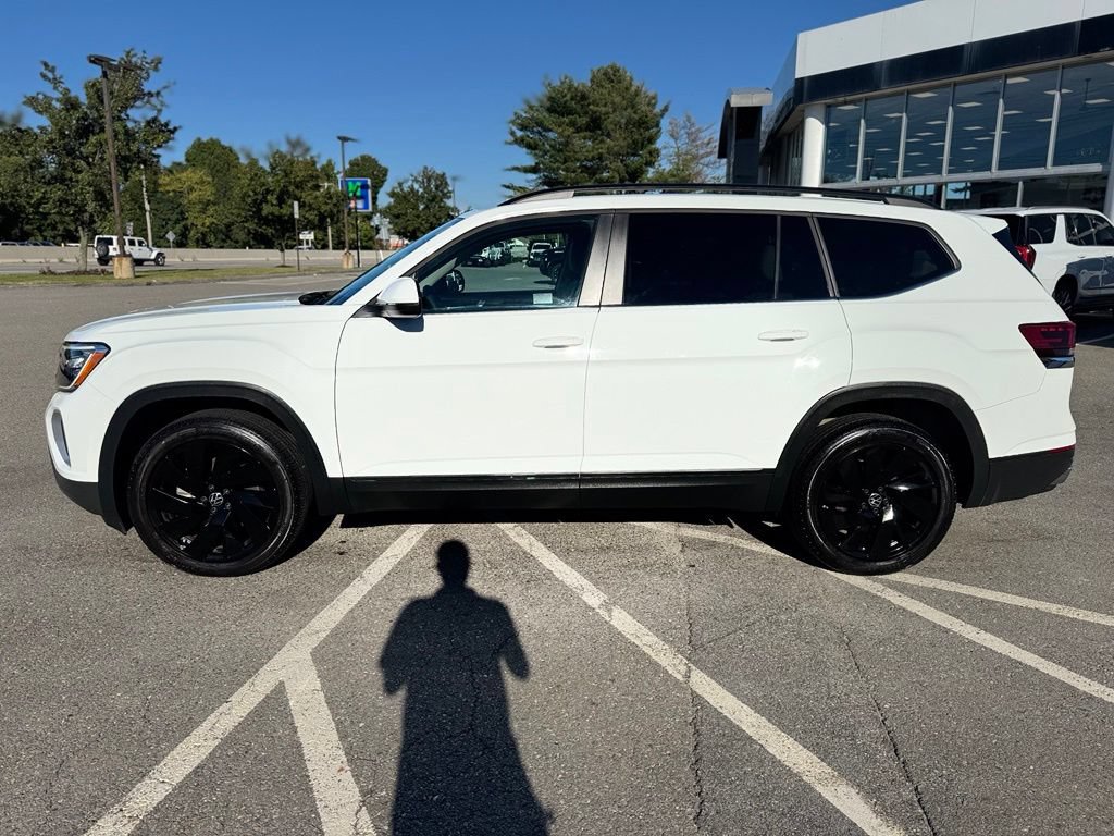 Used 2024 Volkswagen Atlas 2.0T SE w/Technology