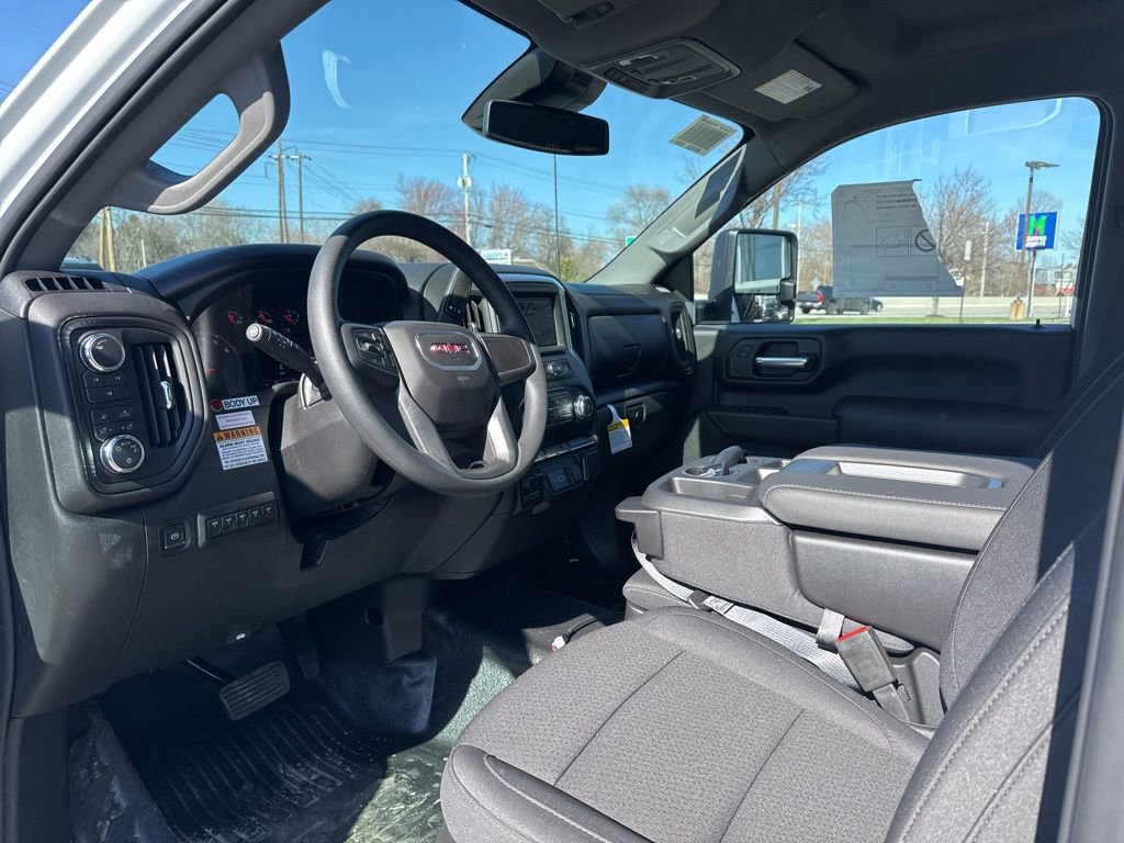 2026 GMC Sierra 3500HD Pro - Photo 14