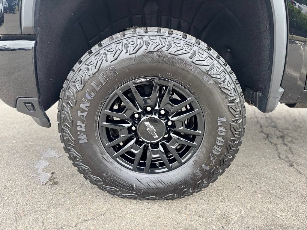 Used 2025 Chevrolet Silverado 2500 HD ZR2 Truck