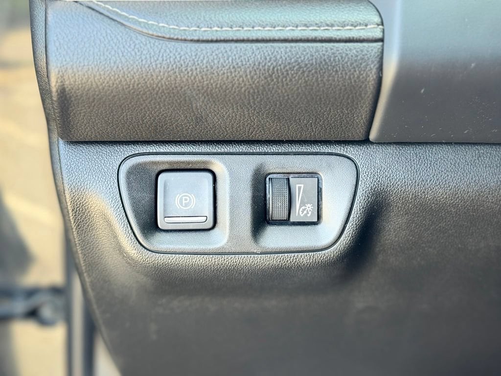 2020 GMC Acadia Denali - Photo 21