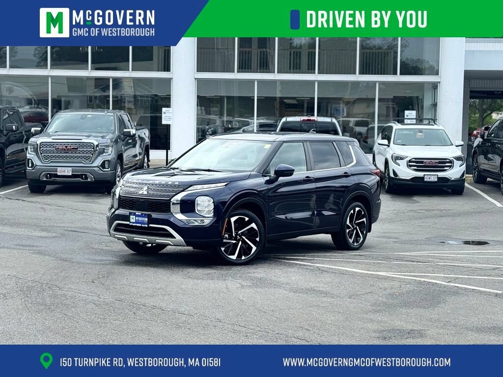 Used 2023 Mitsubishi Outlander SE