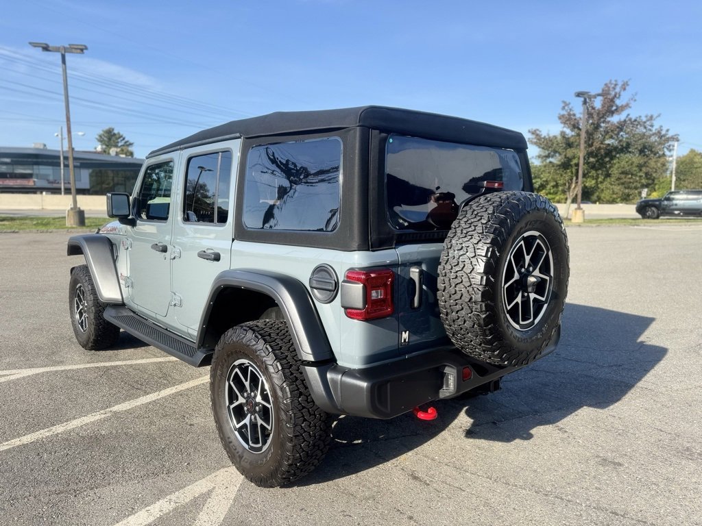 2024 Jeep Wrangler Rubicon photo 3