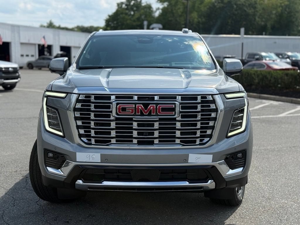 2026 GMC Yukon XL Denali - Photo 9