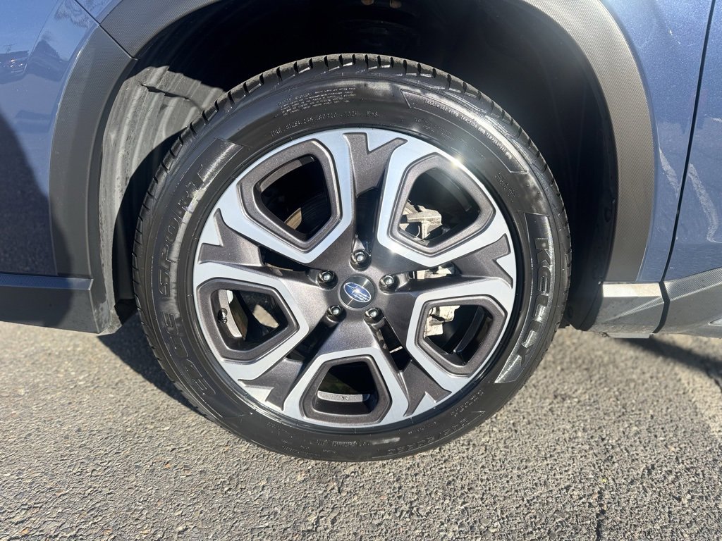 2024 Subaru Ascent Touring photo 2