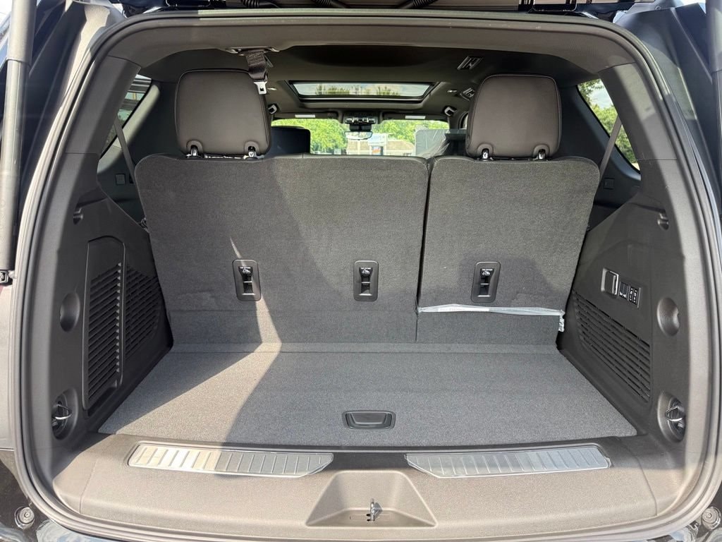 2026 GMC Yukon Denali - Photo 23