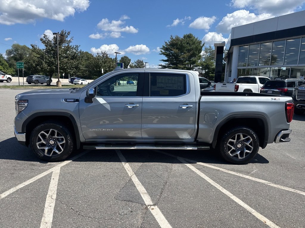 2025 Gmc Sierra 1500 SLT photo 2