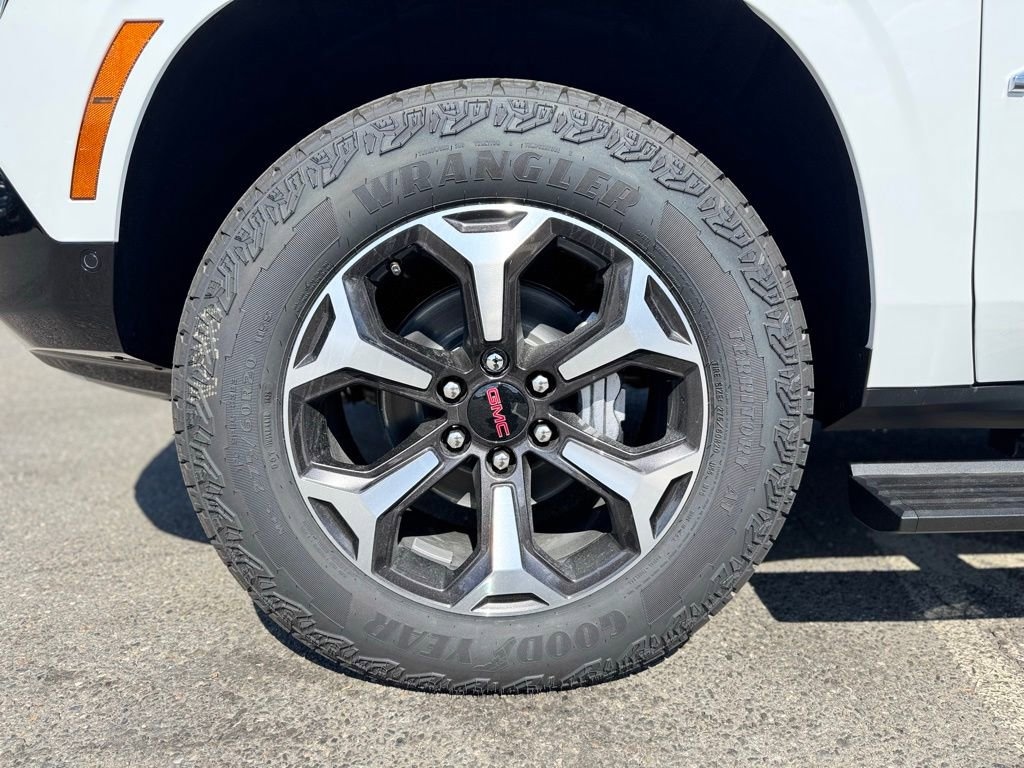 New 2026 GMC Yukon XL AT4 Ultimate SUV