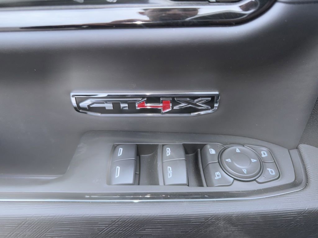 2026 GMC Sierra 1500 AT4X - Photo 22