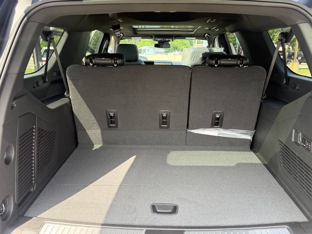 2026 GMC Yukon XL Denali - Photo 23