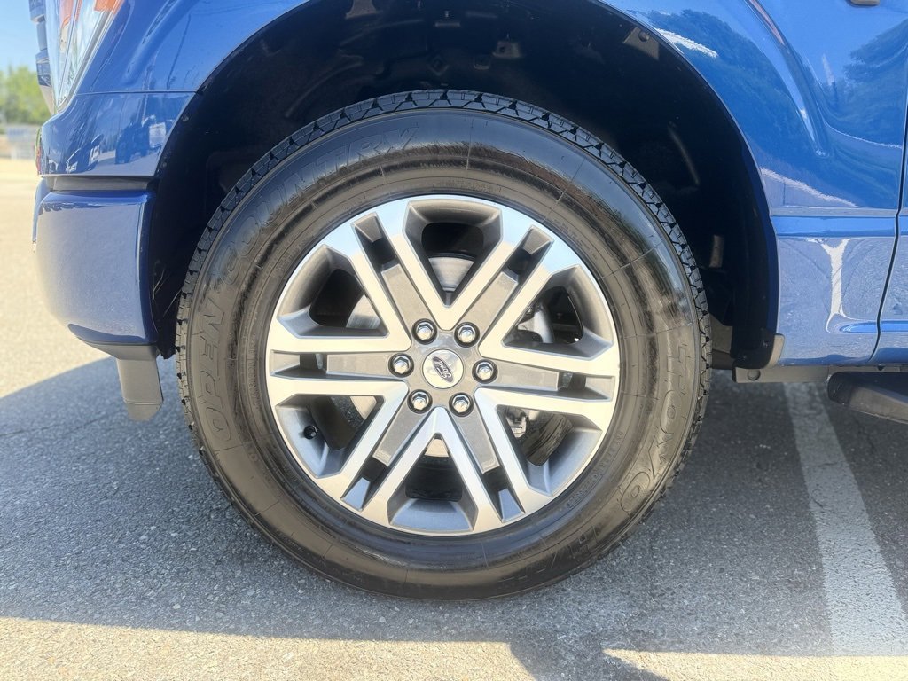 2022 Ford F-150 XL photo 3