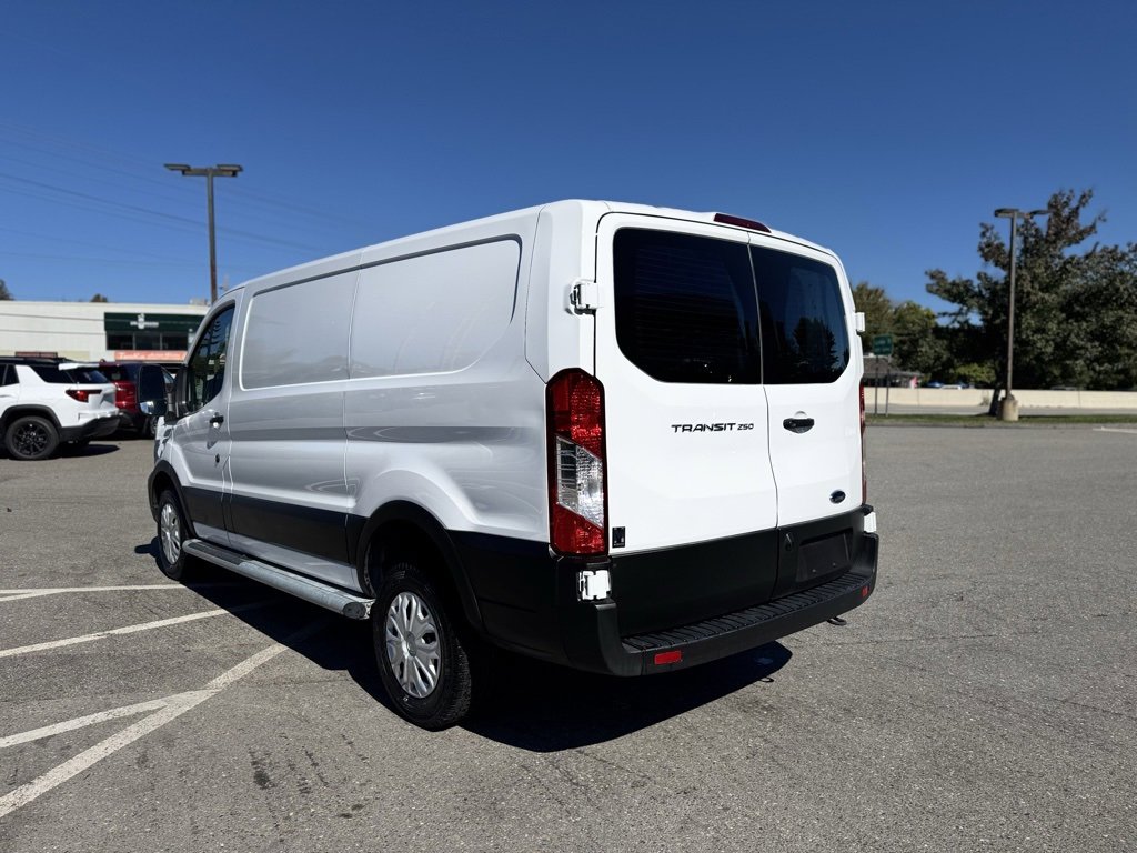 2023 Ford Transit Cargo Van photo 3