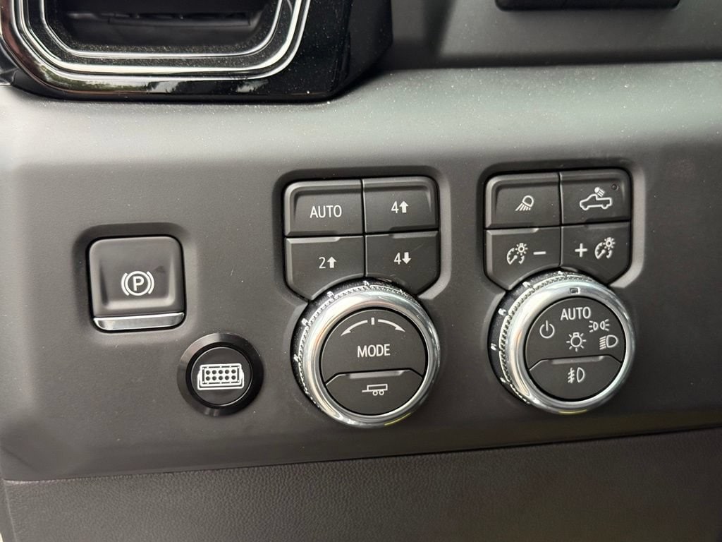2026 GMC Sierra 1500 AT4 - Photo 21