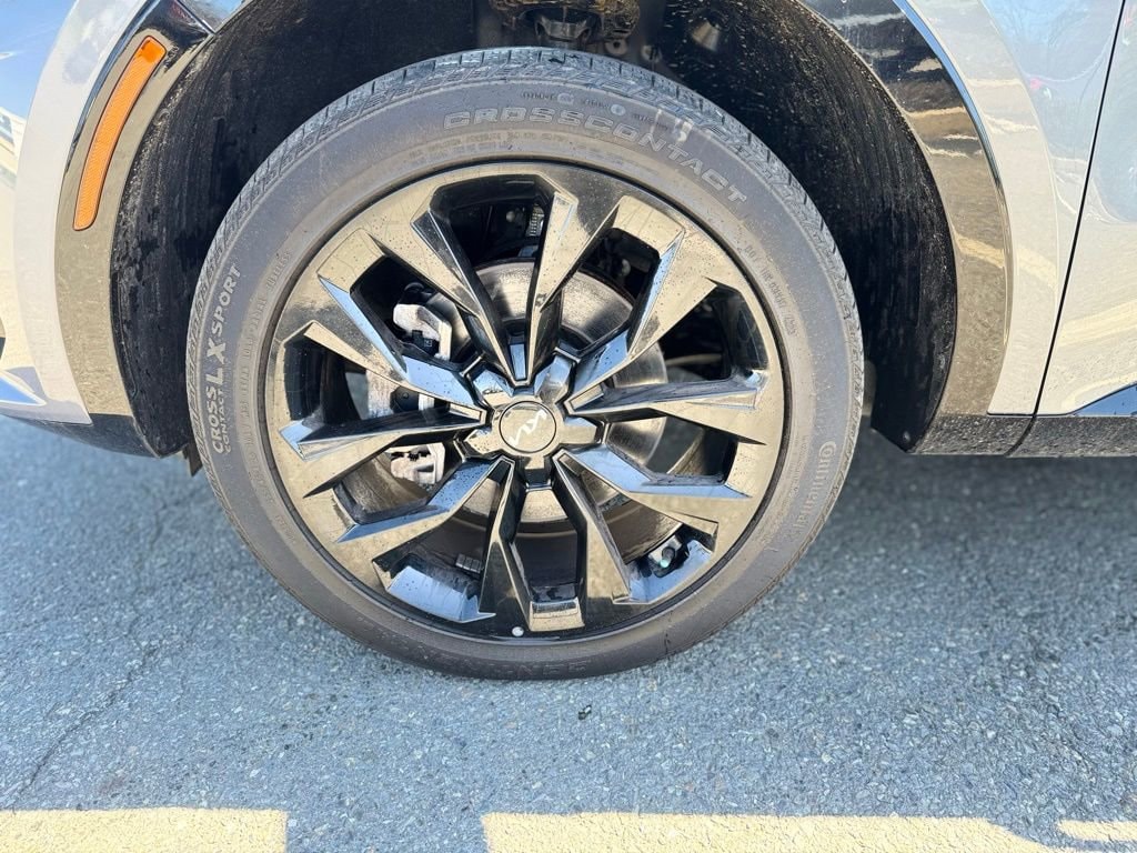 Used 2023 Kia Sorento SX