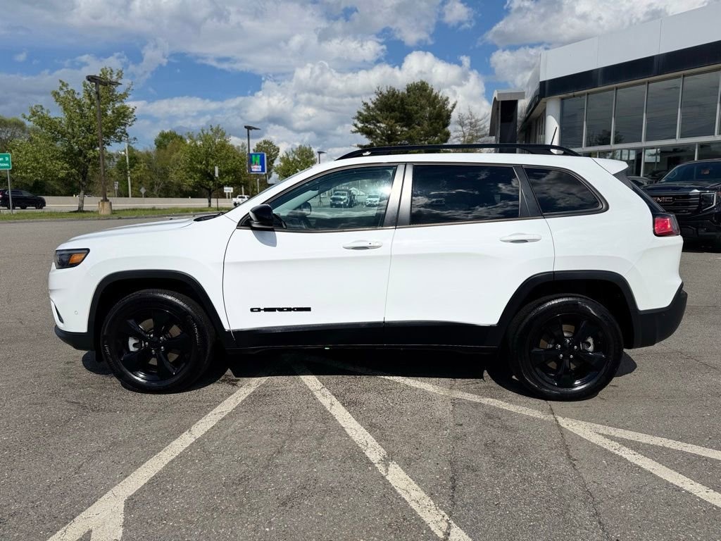 Used 2023 Jeep Cherokee Altitude Lux