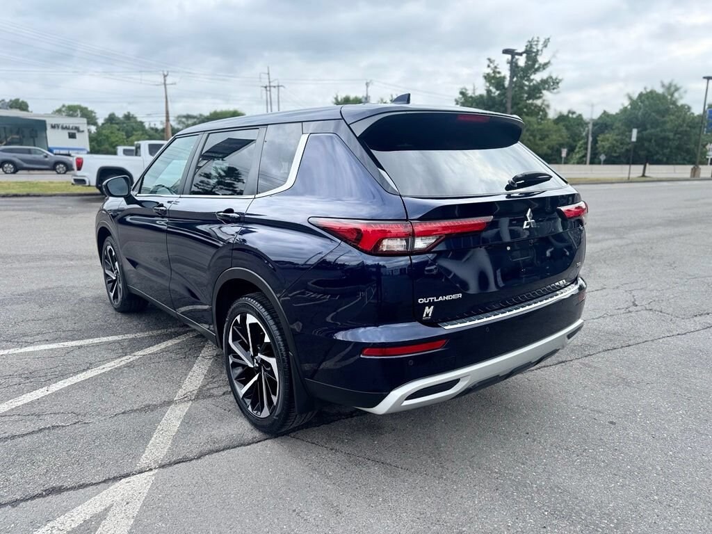 Used 2023 Mitsubishi Outlander SE
