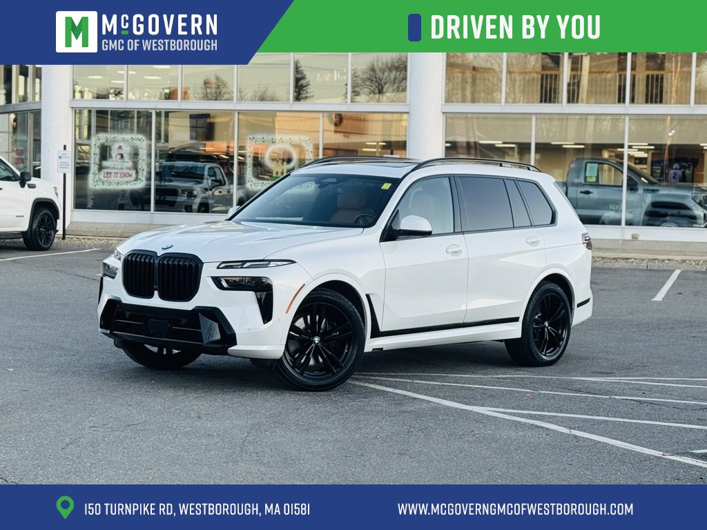 2023 BMW X7 40i's photo