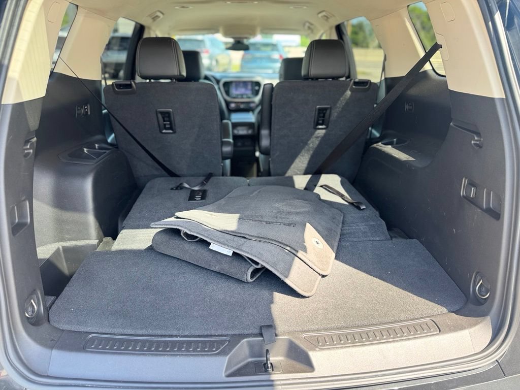 2020 GMC Acadia Denali - Photo 5
