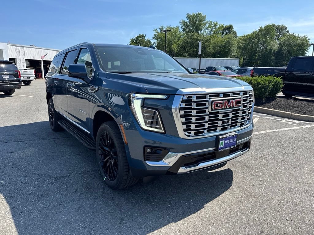 2026 GMC Yukon XL Denali - Photo 9