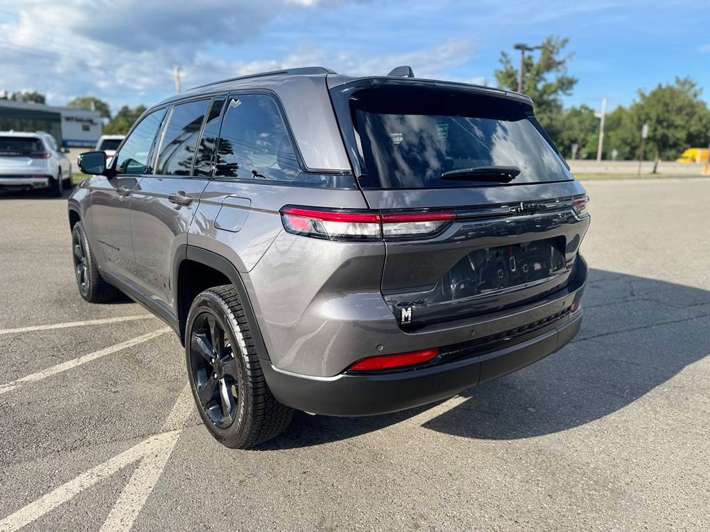 Used 2024 Jeep Grand Cherokee Limited