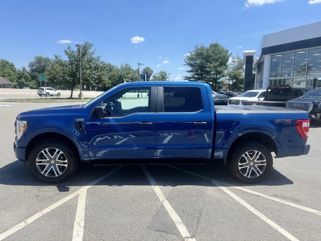 2022 Ford F-150 XL photo 2