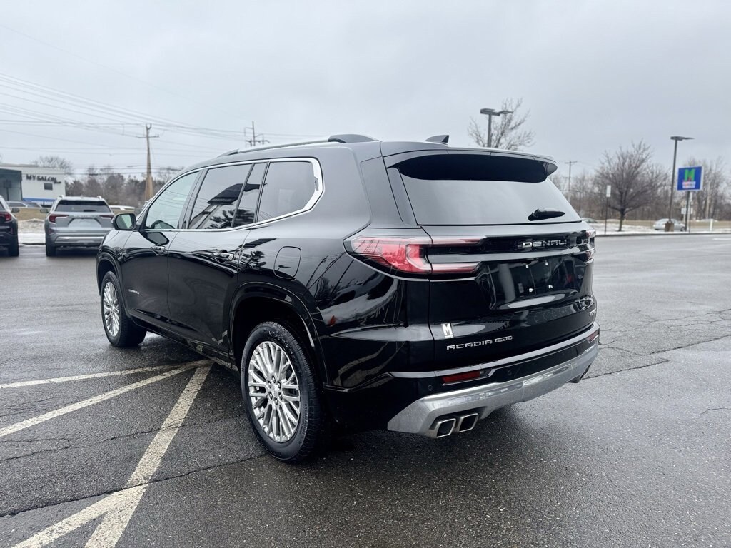 Used 2025 GMC Acadia Denali SUV